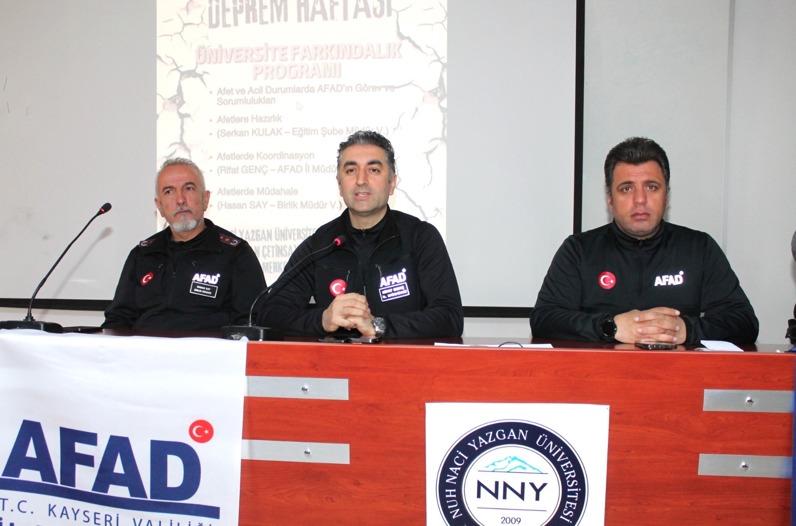 Üniversitemizde Afet ve Acil Durumlara Karşı Farkındalık Konulu Konferans Düzenlendi